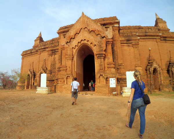 Pyathatgyi Temple or Pyathatdar